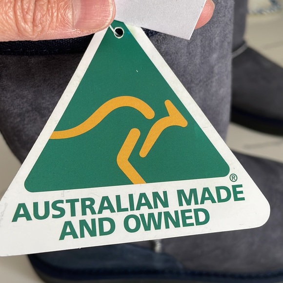 SHEEPSKIN BOOTS - Picture 12 of 12